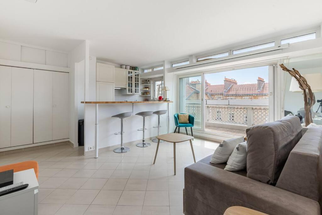 Apartment Vaugirard Lecourbe 2br Avec Balcon *