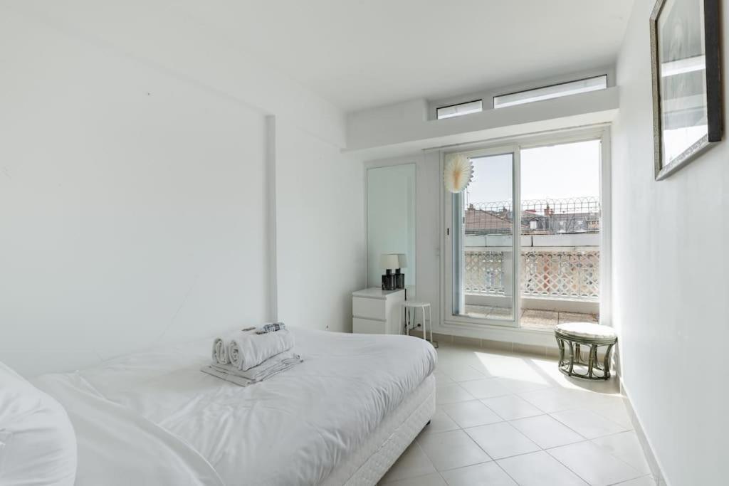 Vaugirard Lecourbe 2br Avec Balcon Paris