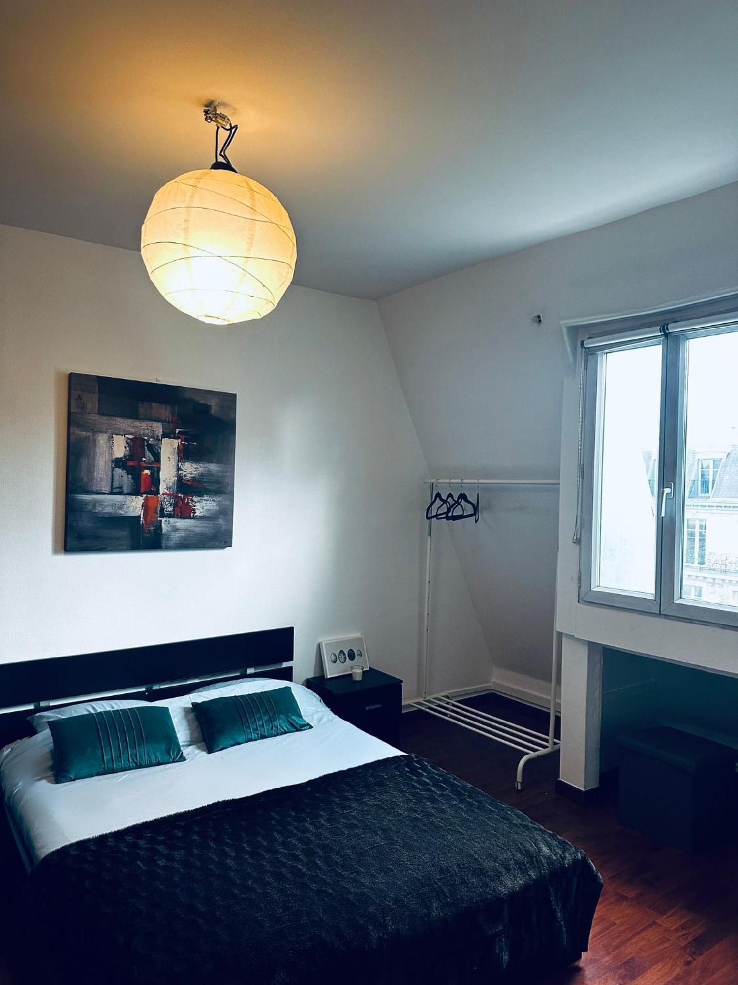 Opera Apartment *