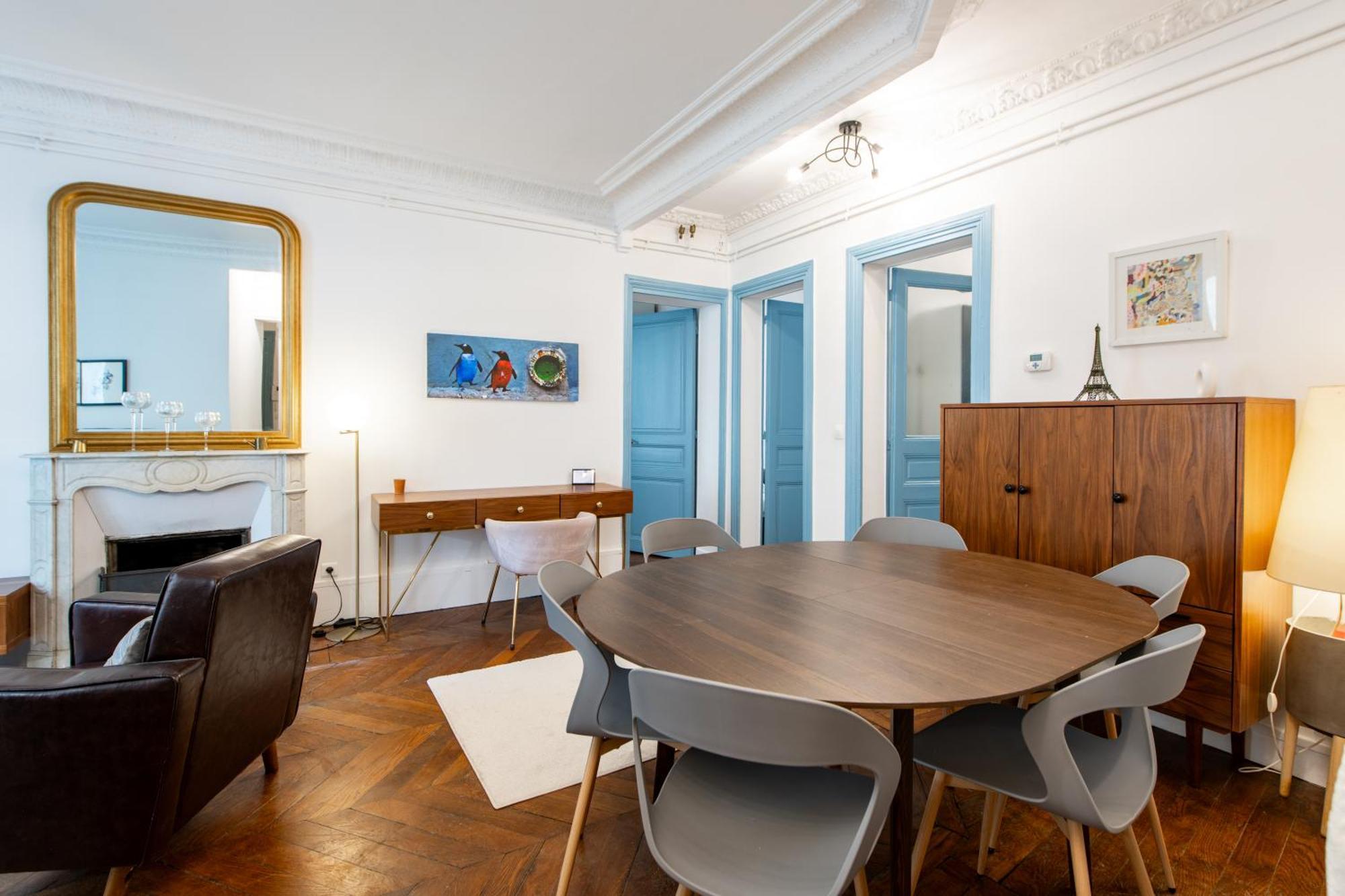 Stylish 2-bedroom Near The Famous Moulin Rouge