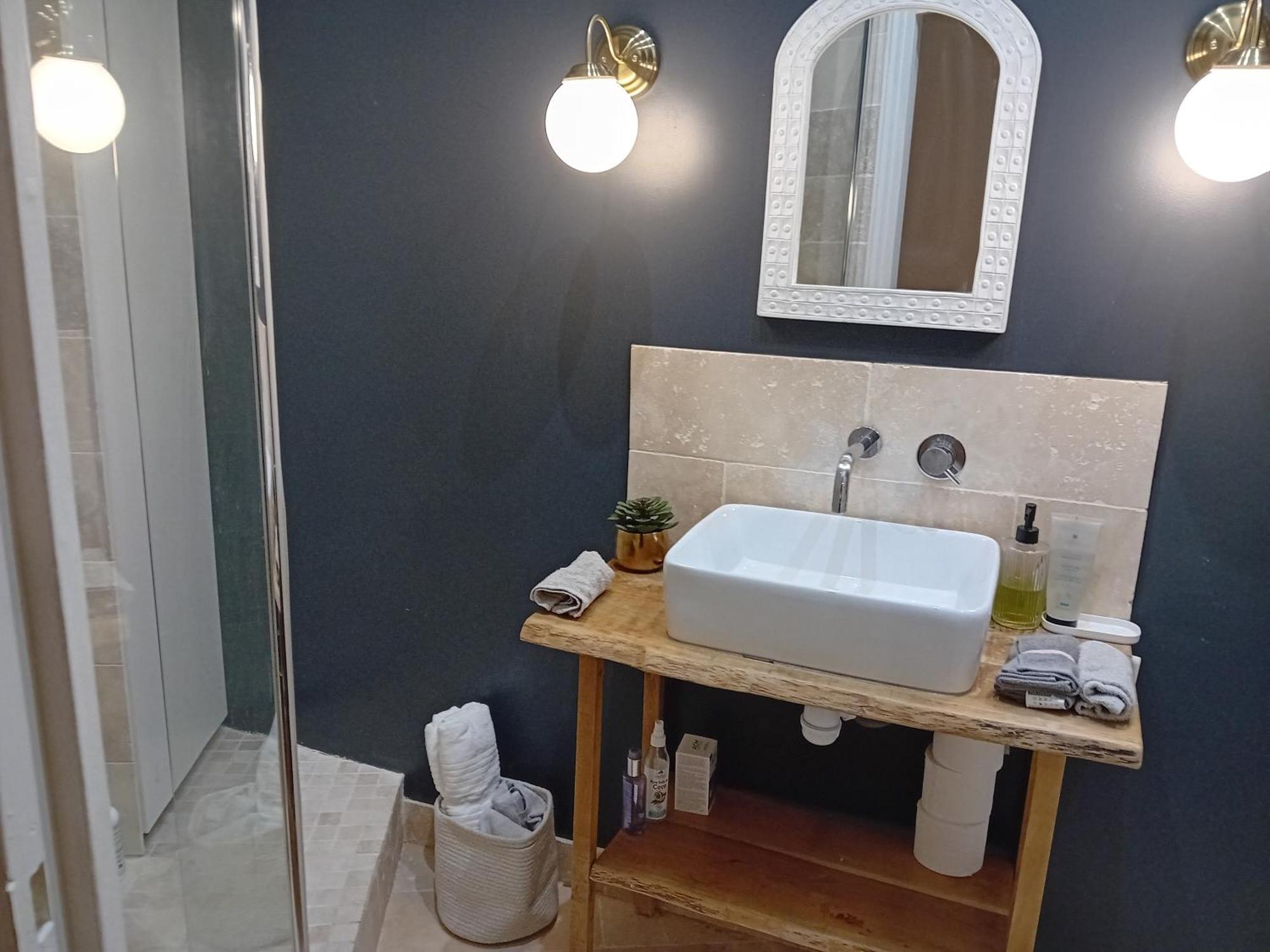 Apartment Center 6eme ,gare Montparnasse 1 Minute,5 Minute Eiffel Tour And Louvre Meusm *