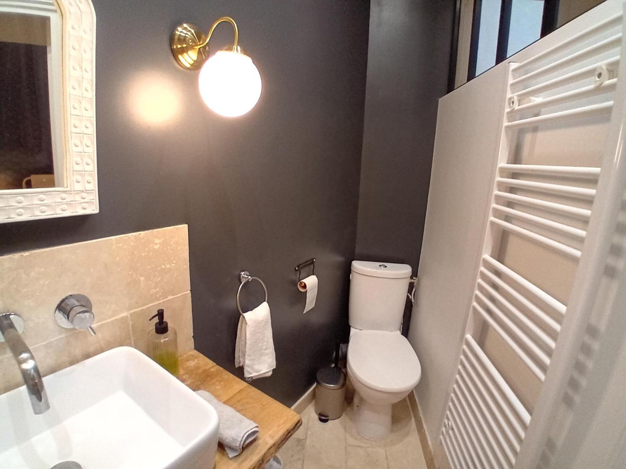 Apartment Center 6eme ,gare Montparnasse 1 Minute,5 Minute Eiffel Tour And Louvre Meusm Paris