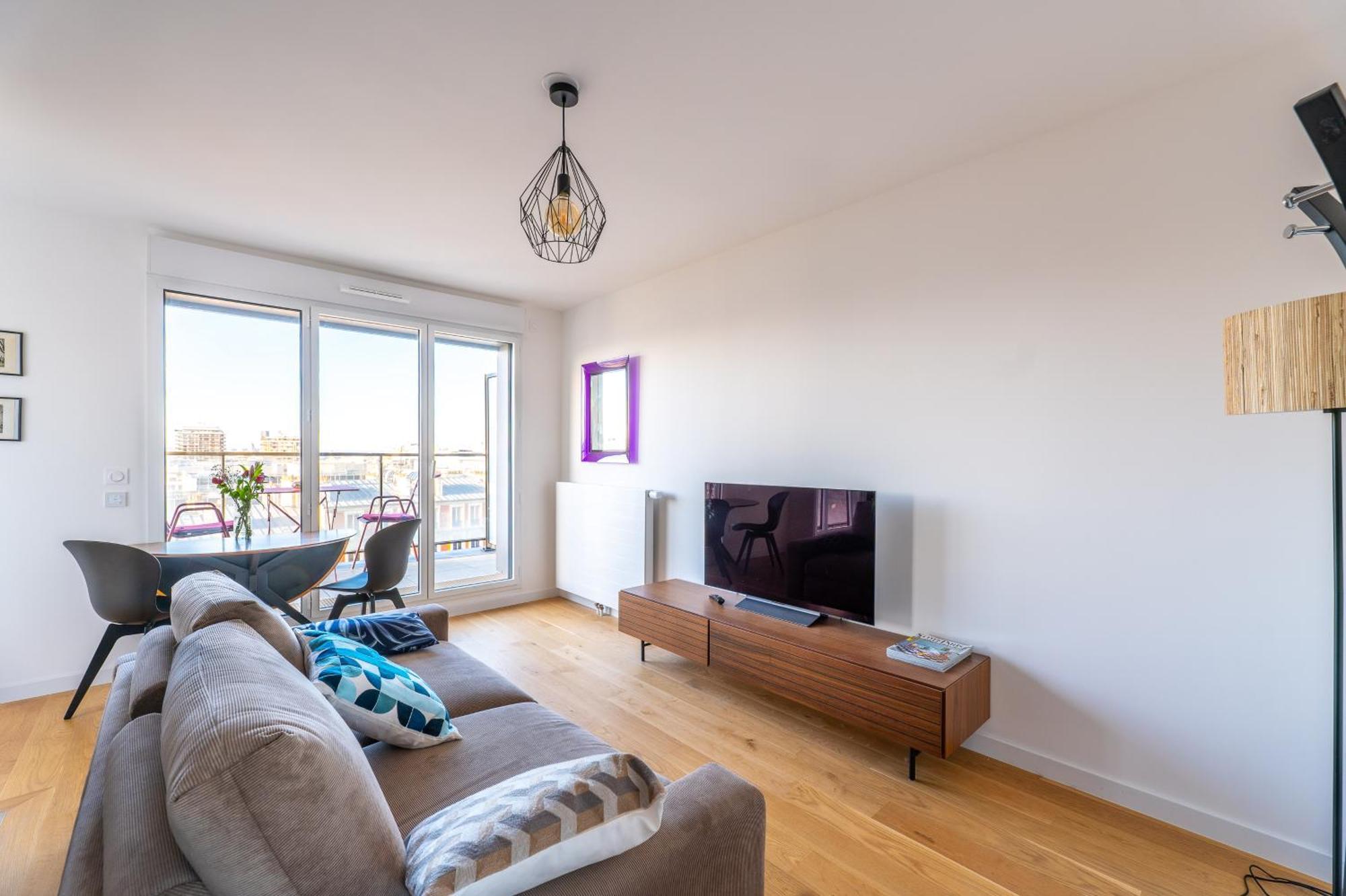 Elegant Flat With Terrace In The Heart Of *