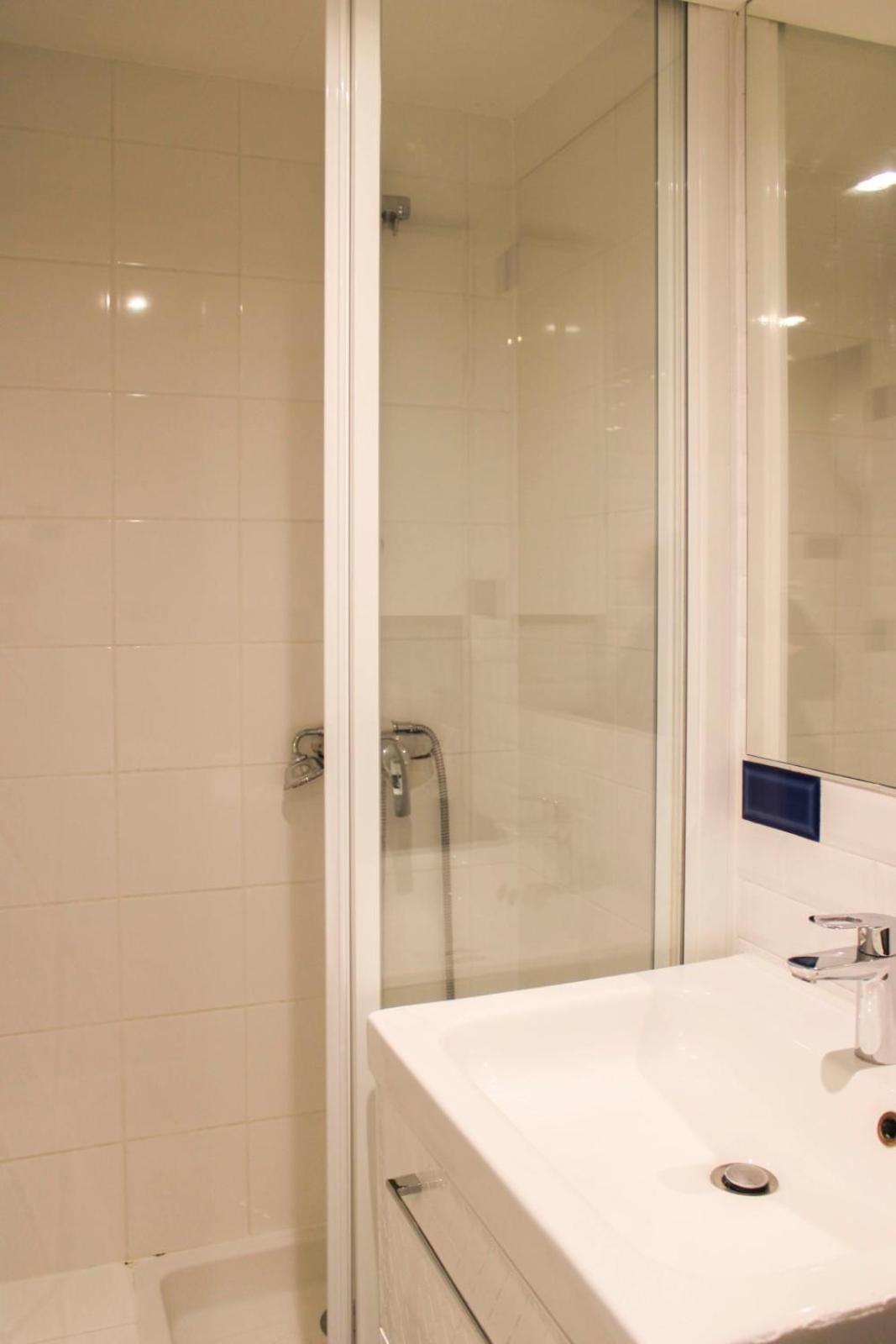 Apartment Bright And Quiet 25 M