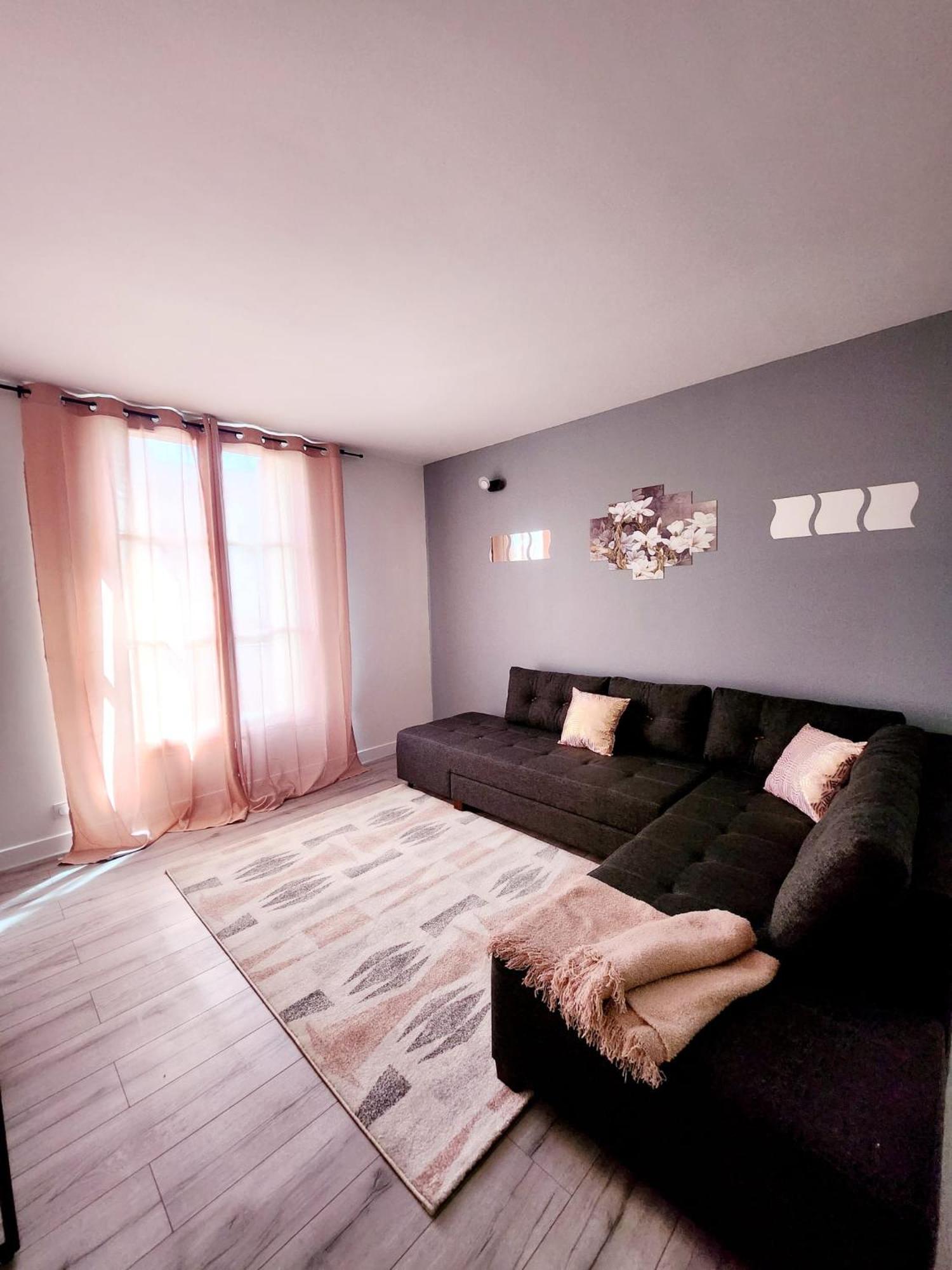 Apartment Le Rose De La Gare Paris