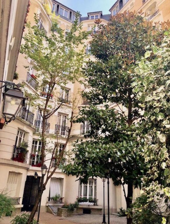 Sweet Montmartre Apartment Paris