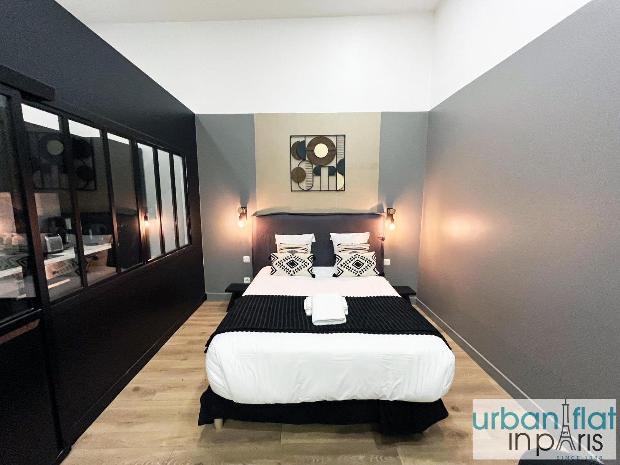 Apartment Urban Flat 05 - Spacious 1 Bedroom Parisian Flat *
