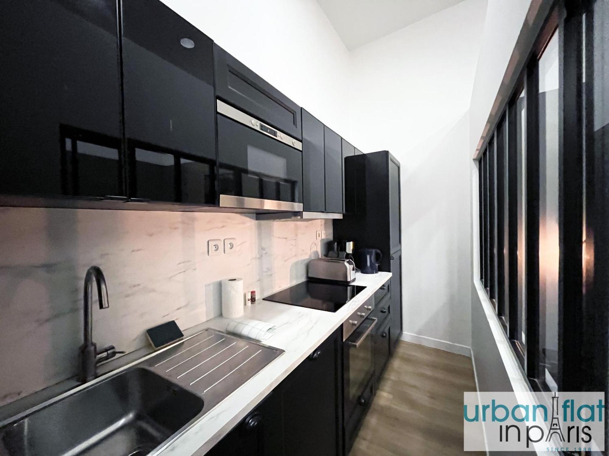 Apartment Urban Flat 05 - Spacious 1 Bedroom Parisian Flat *