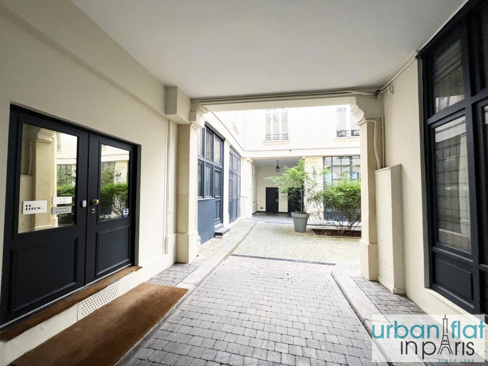 Urban Flat 05 - Spacious 1 Bedroom Parisian Flat Apartment Paris