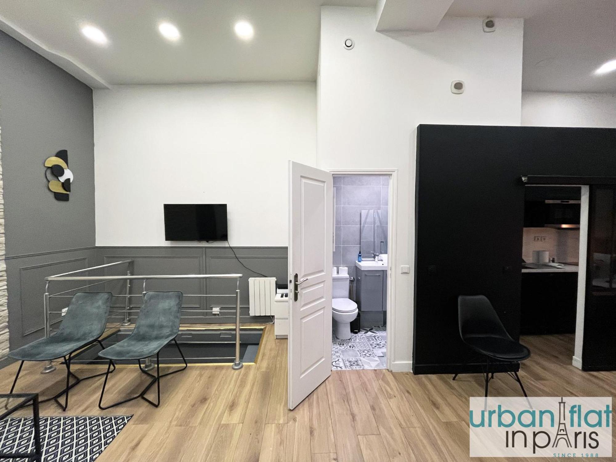 Apartment Urban Flat 05 - Spacious 1 Bedroom Parisian Flat *