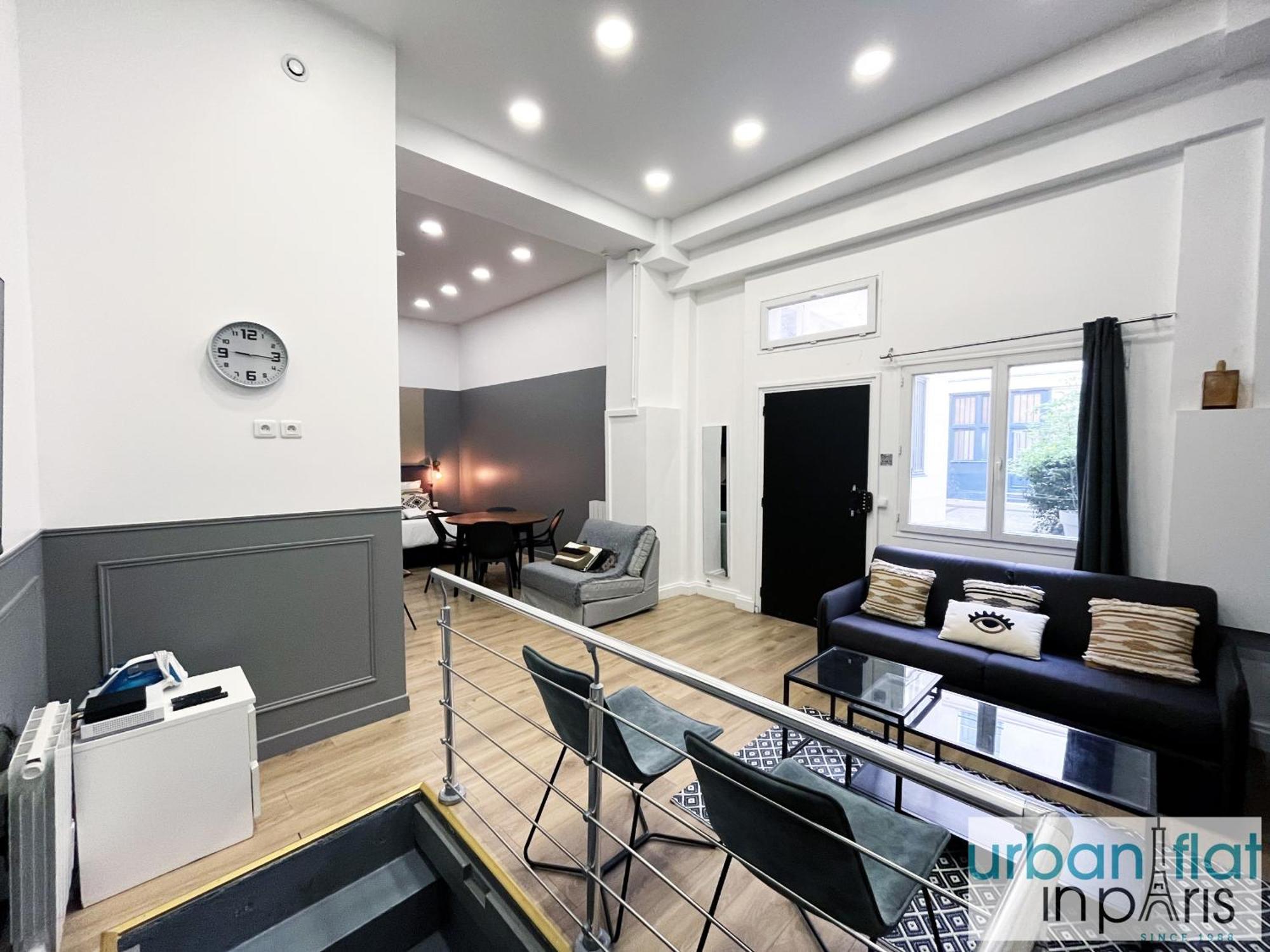 Urban Flat 05 - Spacious 1 Bedroom Parisian Flat