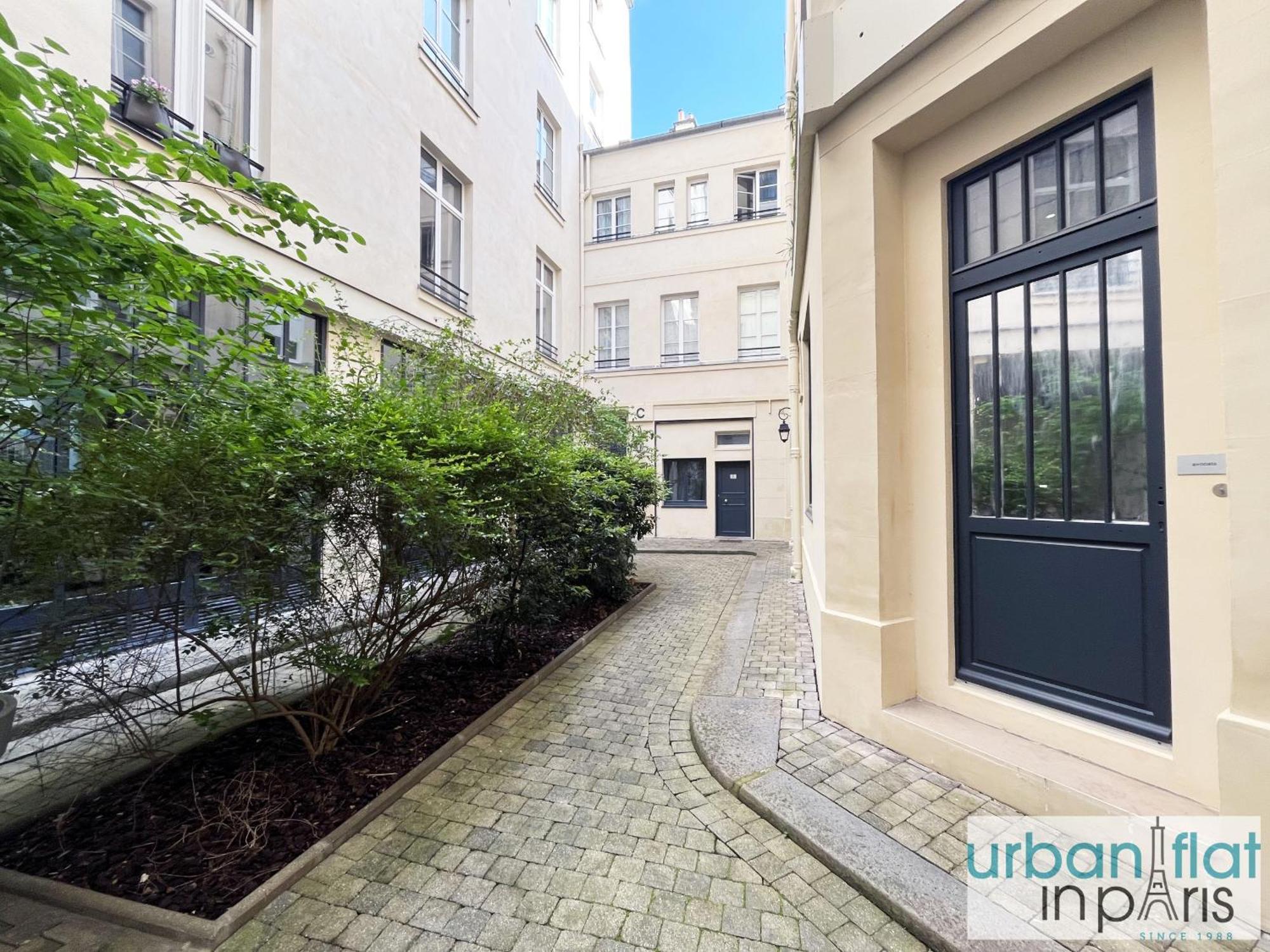 Urban Flat 05 - Spacious 1 Bedroom Parisian Flat Apartment Paris