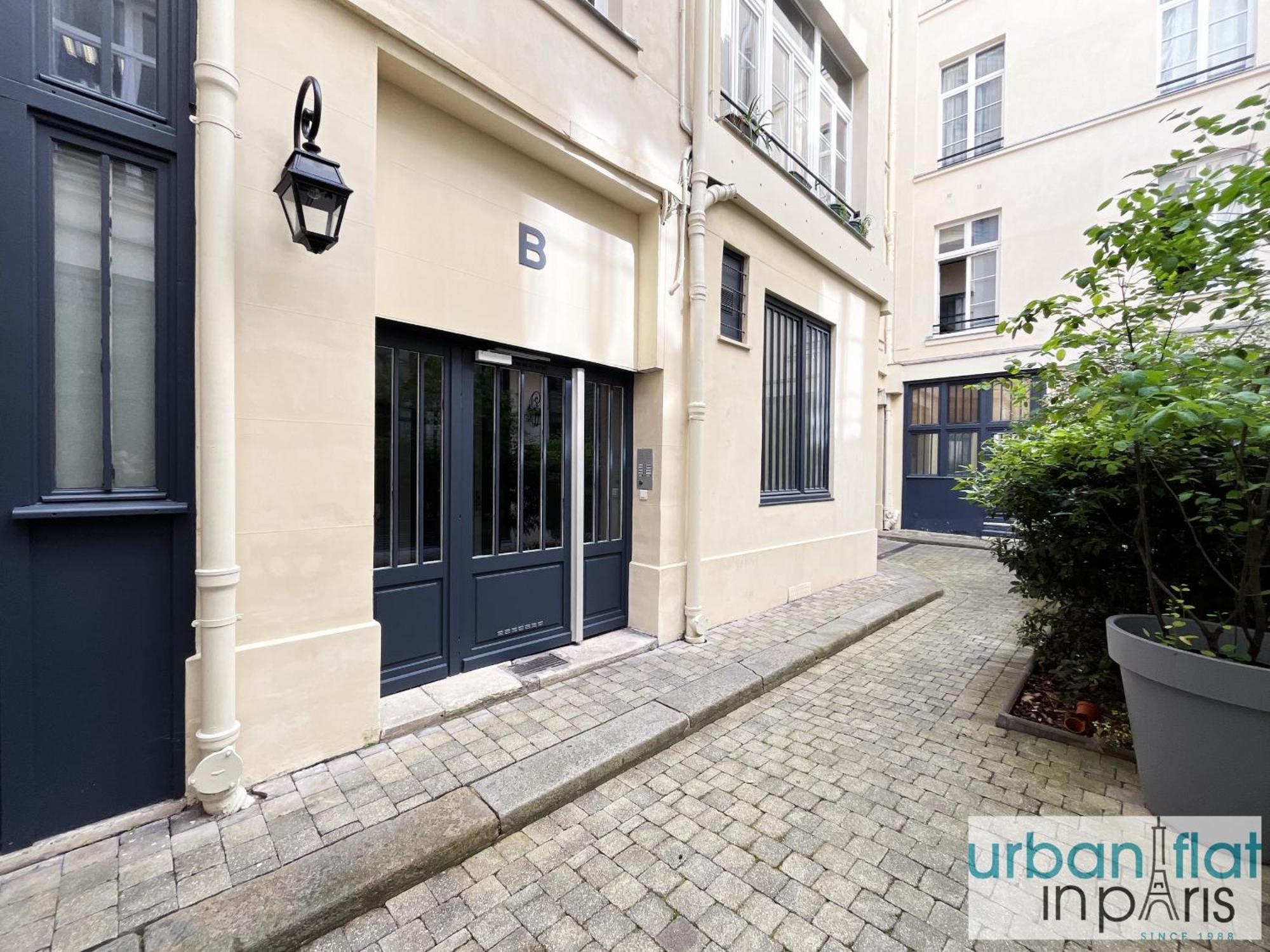 Urban Flat 05 - Spacious 1 Bedroom Parisian Flat Apartment