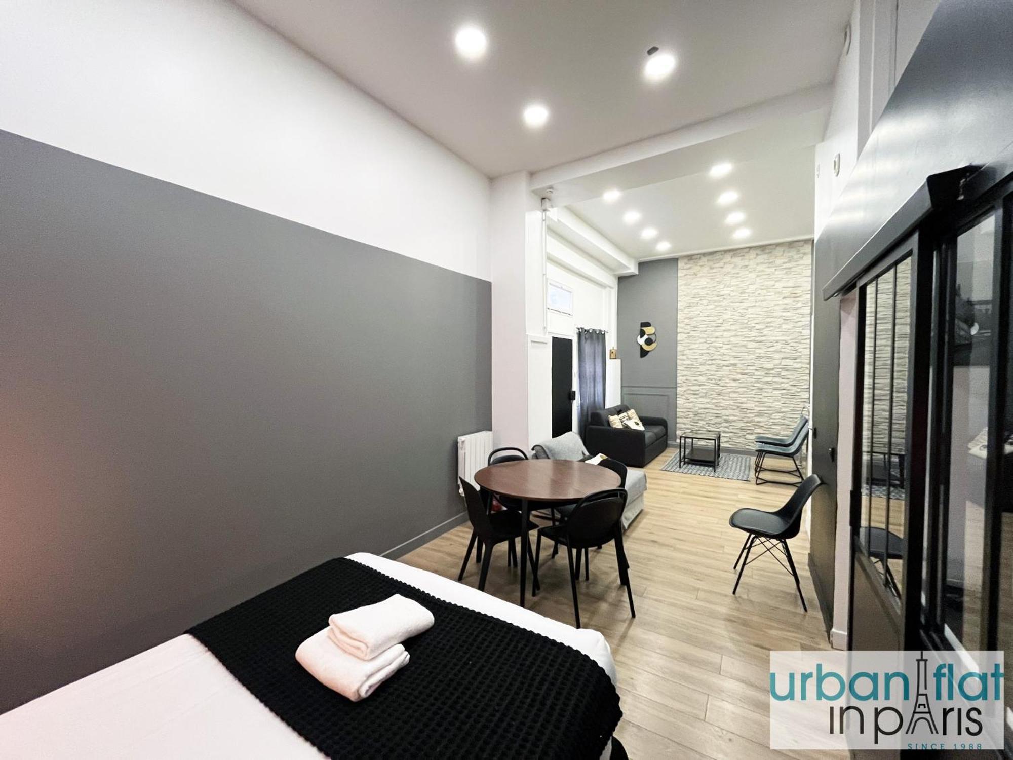 Urban Flat 05 - Spacious 1 Bedroom Parisian Flat Apartment Paris