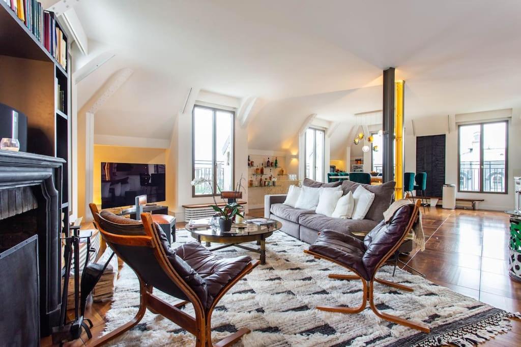 New Rbnb Eiffel Tower Rooftop 360 Terrace View And Parking