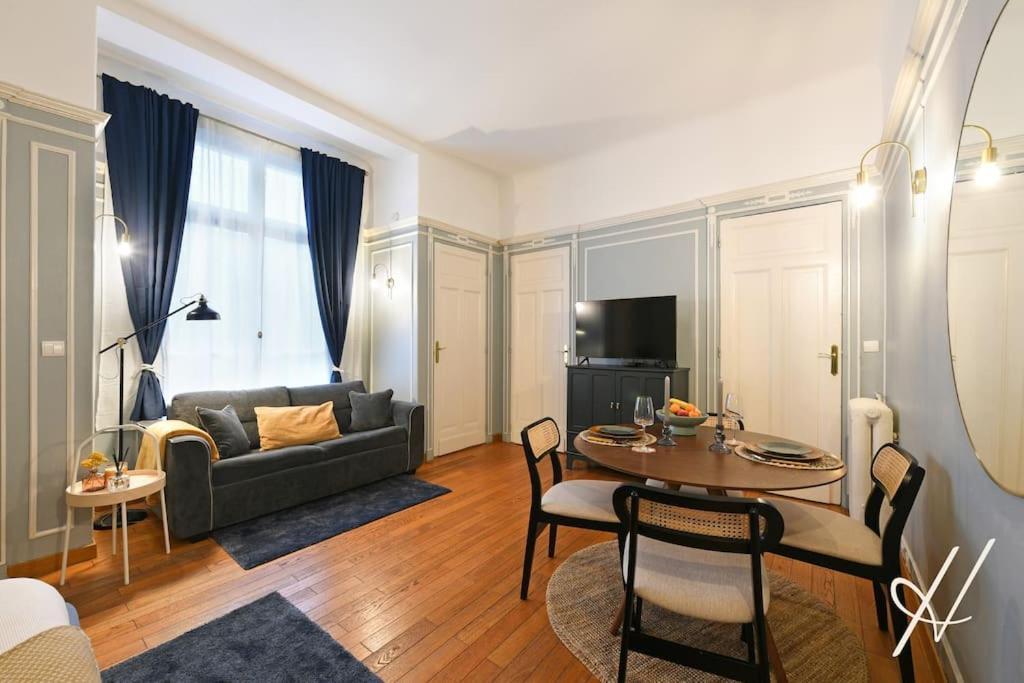 Appartement Location 4p - Champs-elysees *