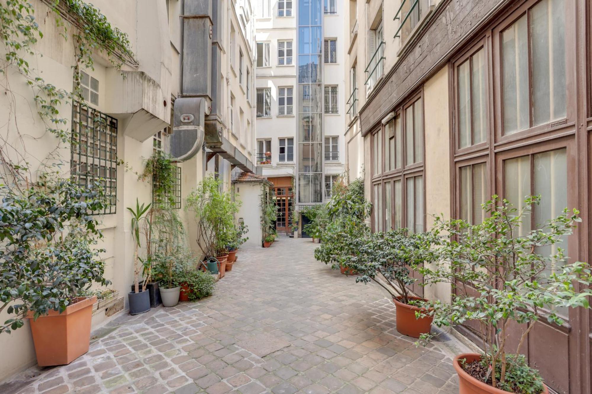 Apartment Votre Havre De Paix Au Coeur De By Weekome