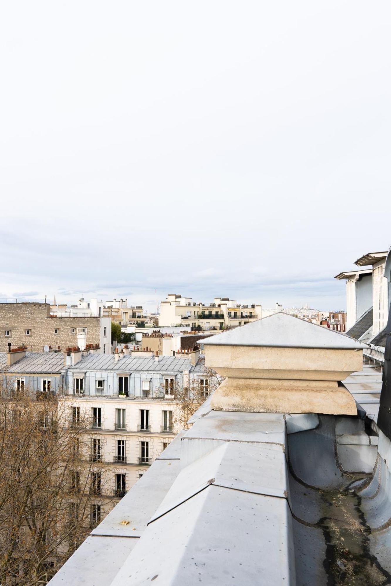 Apartment Face Tour Eiffel Paris