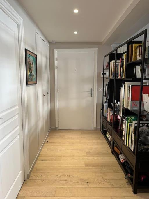 Vue Tour Eiffel - Calme & Chic Apartment