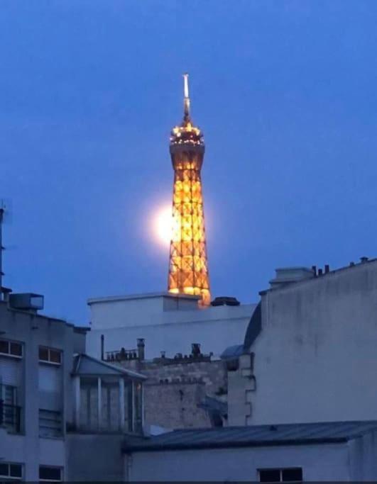 Vue Tour Eiffel - Calme & Chic Apartment