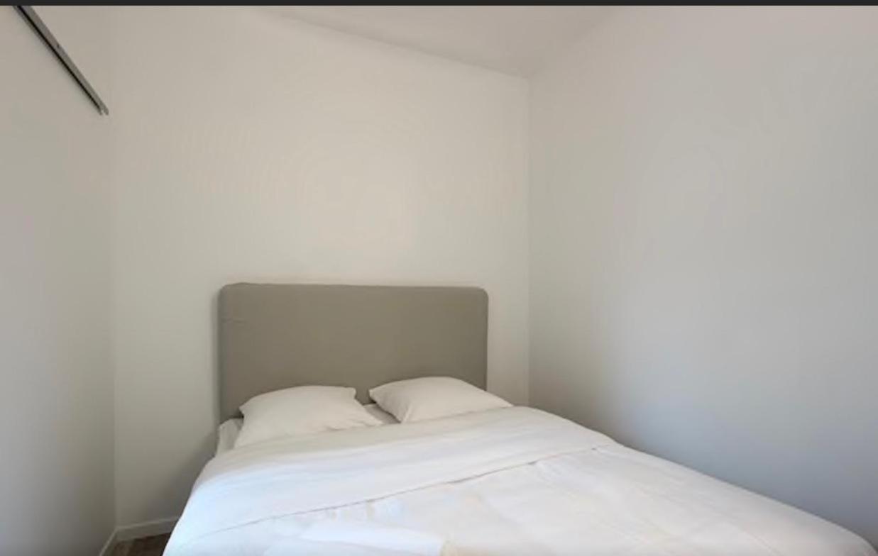 Apartment Marais Proche Du Theatre Renard Paris