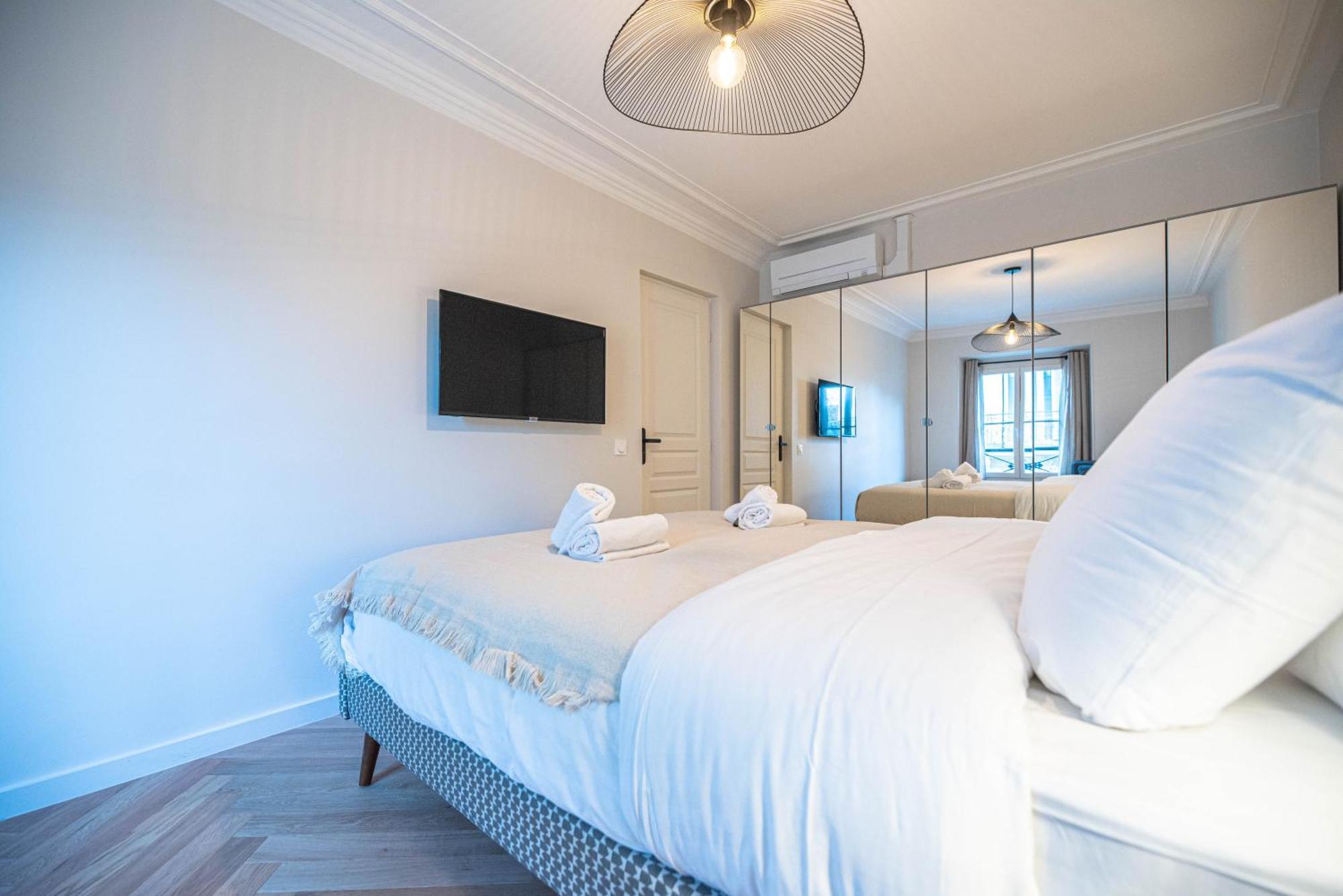 Luxury In Center Paris