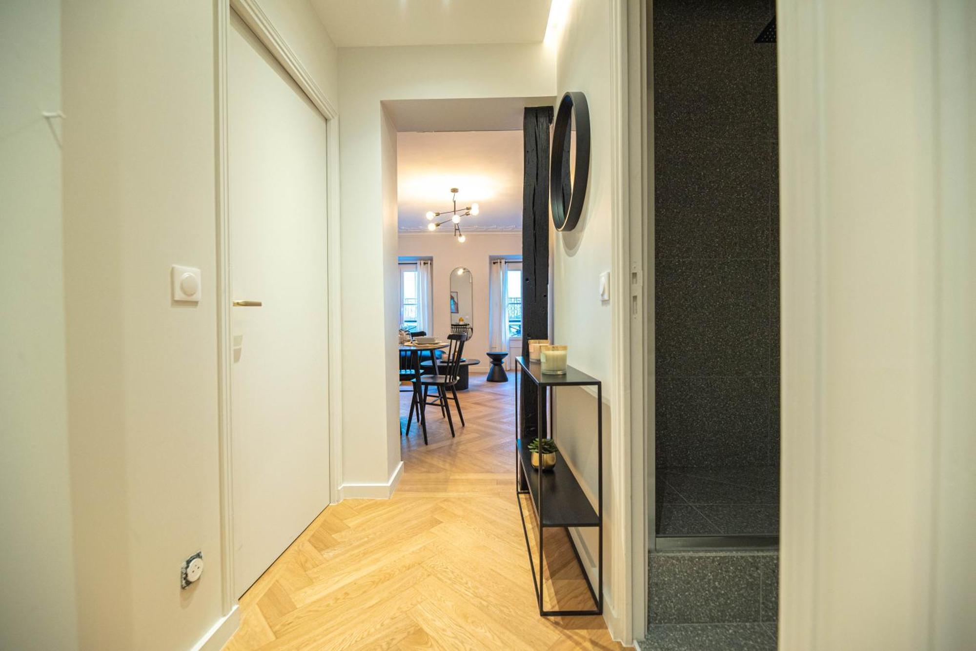 Luxury In Center