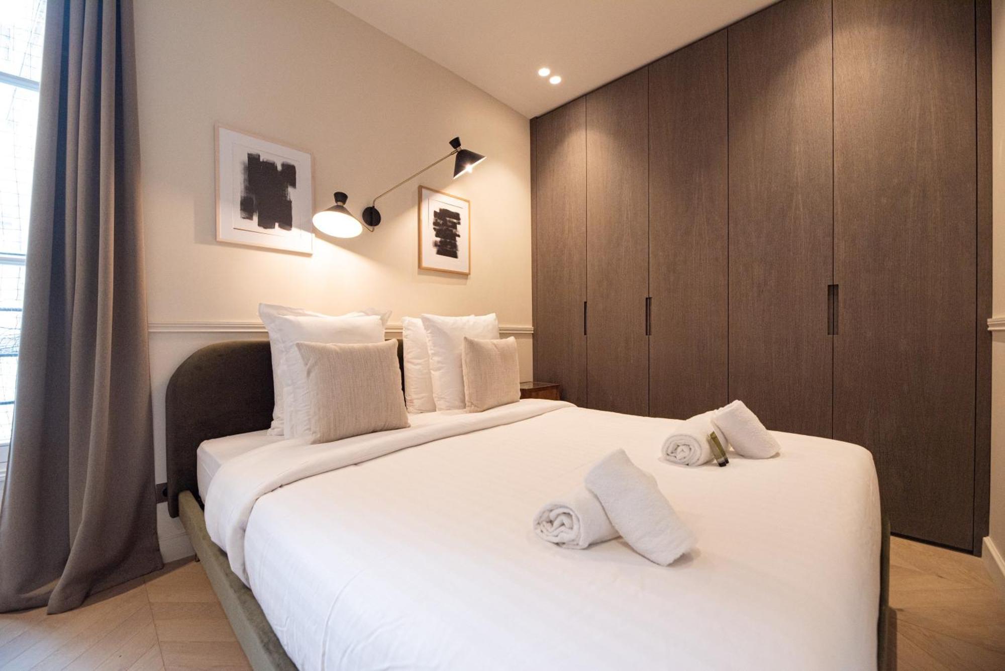 Mbm - Luxury In Marais Paris