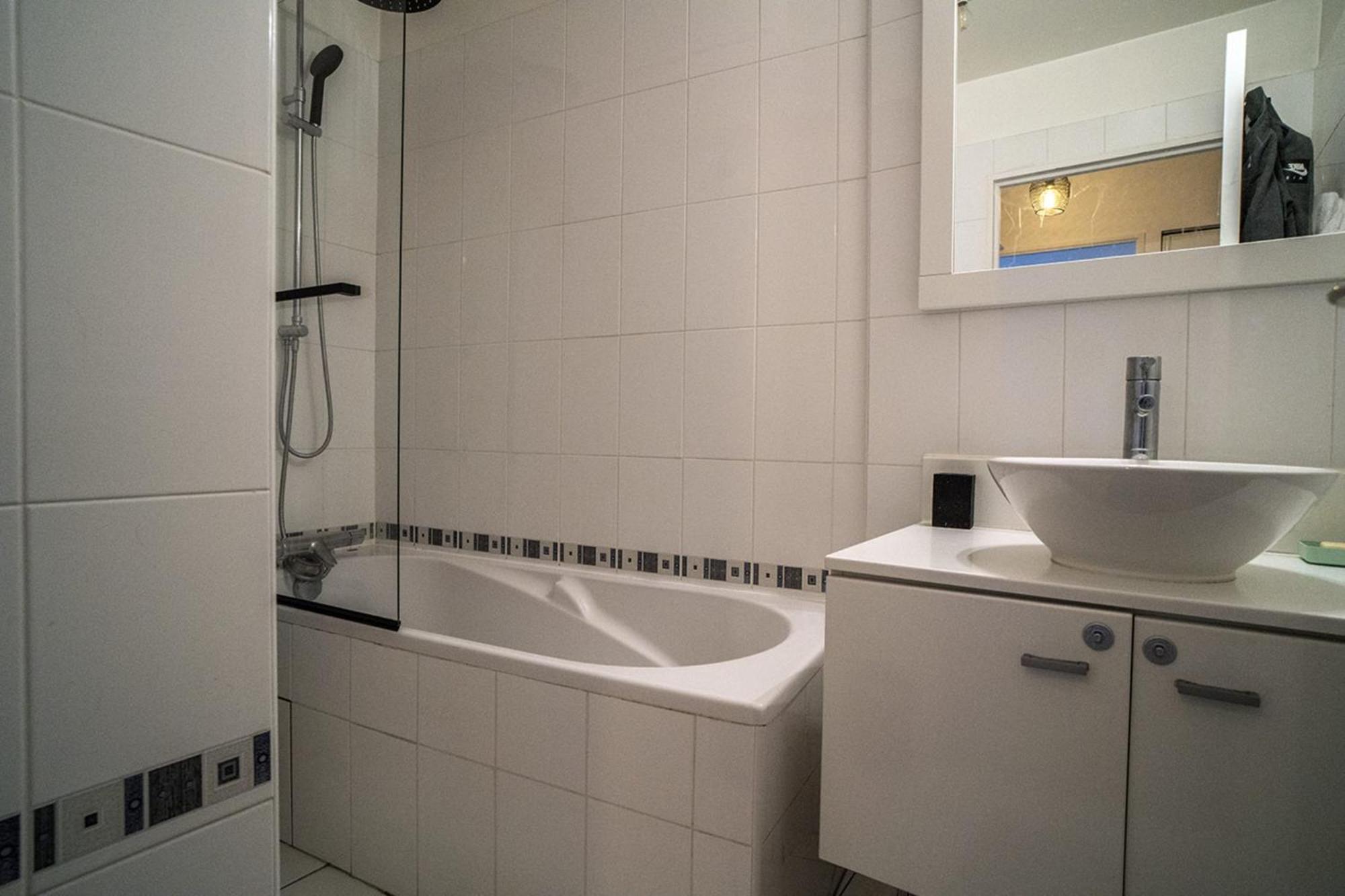 Bright 37m For 2 With Balcony In Paris! Apartment Paris