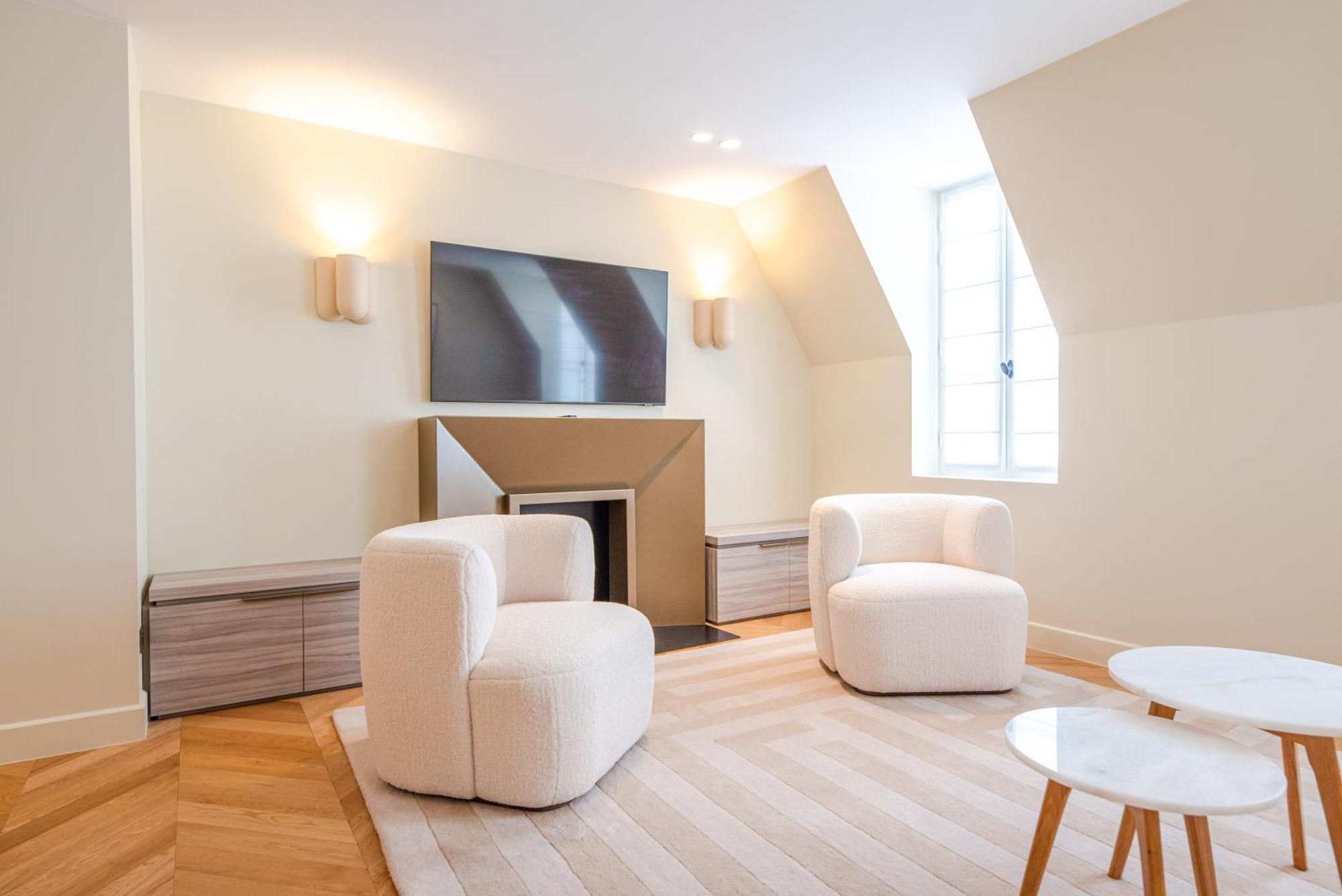 Louvre Saint Honore Apartment Paris