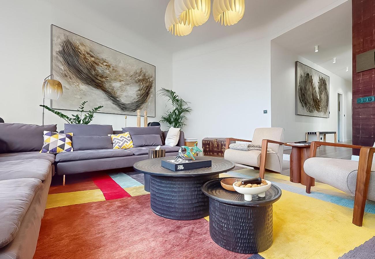 Signature Champs Elysees Apartment