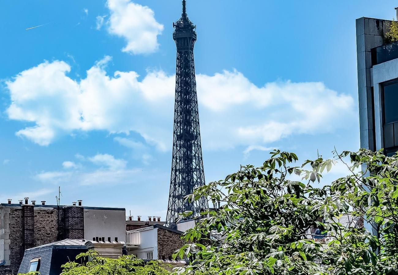 Signature Champs Elysees * Paris
