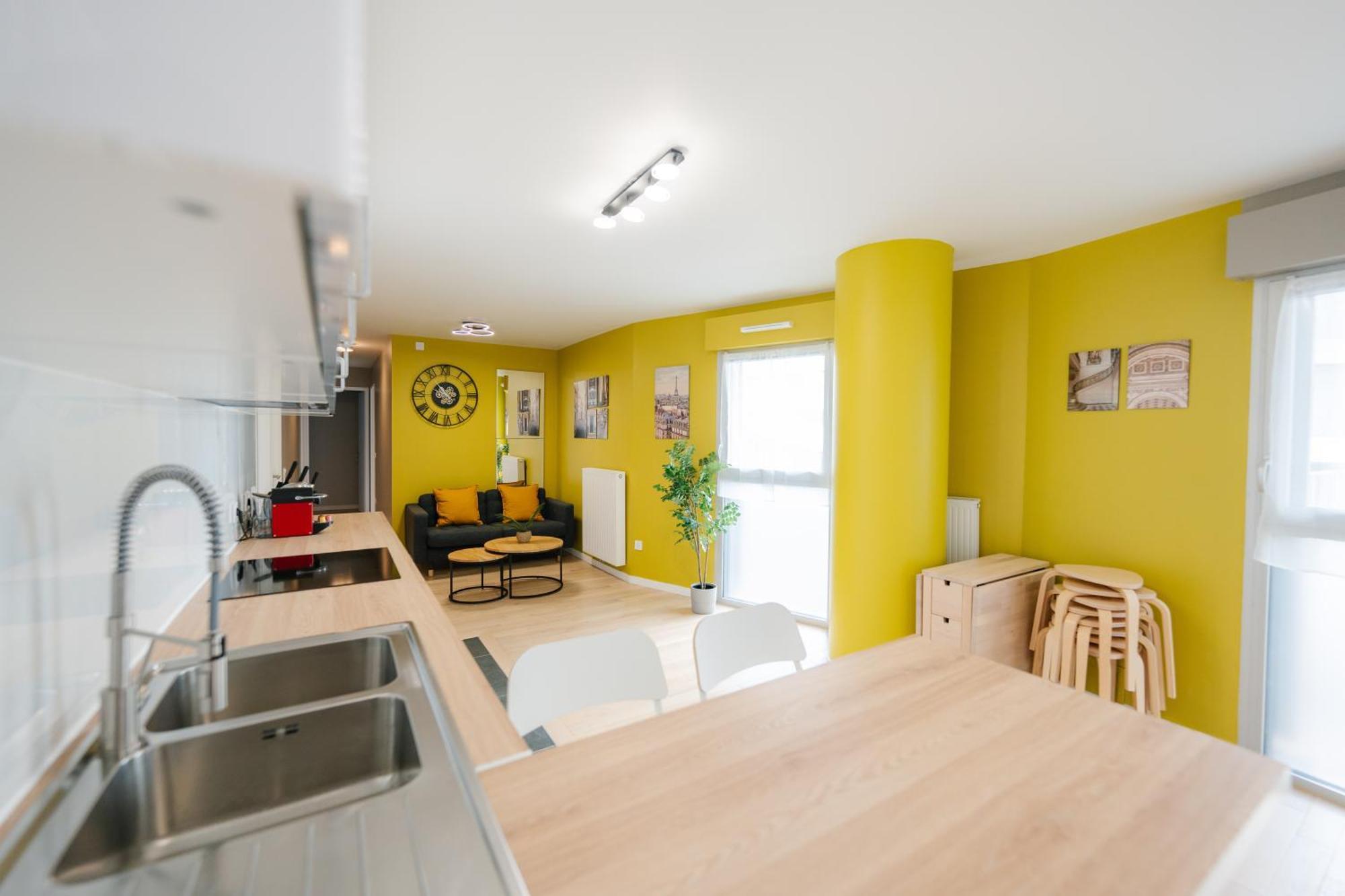 Confort Absolu A ,superbe Renove 7 Avec Salles De Bain Privatives