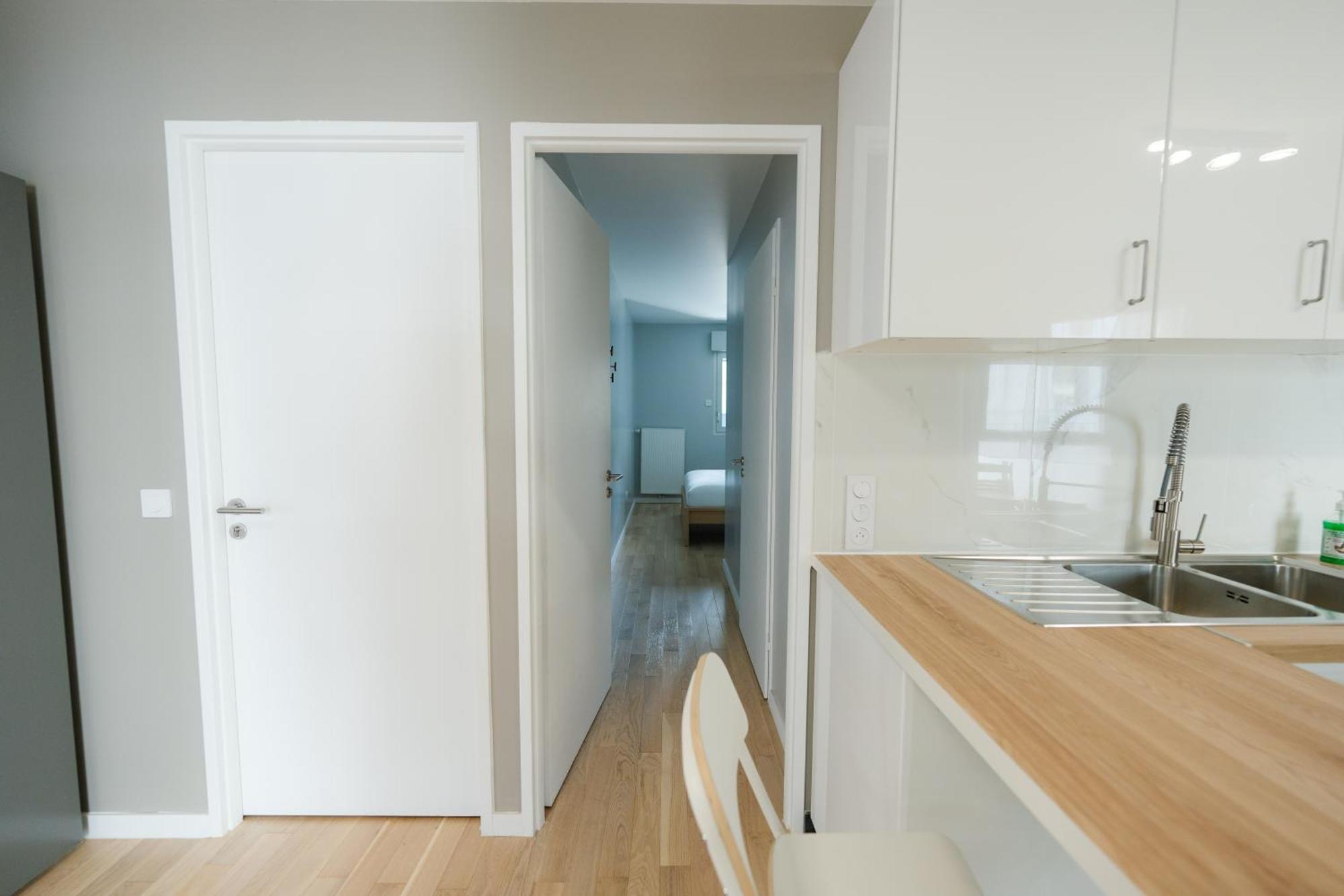 Apartment Confort Absolu A ,superbe Renove 7 Avec Salles De Bain Privatives