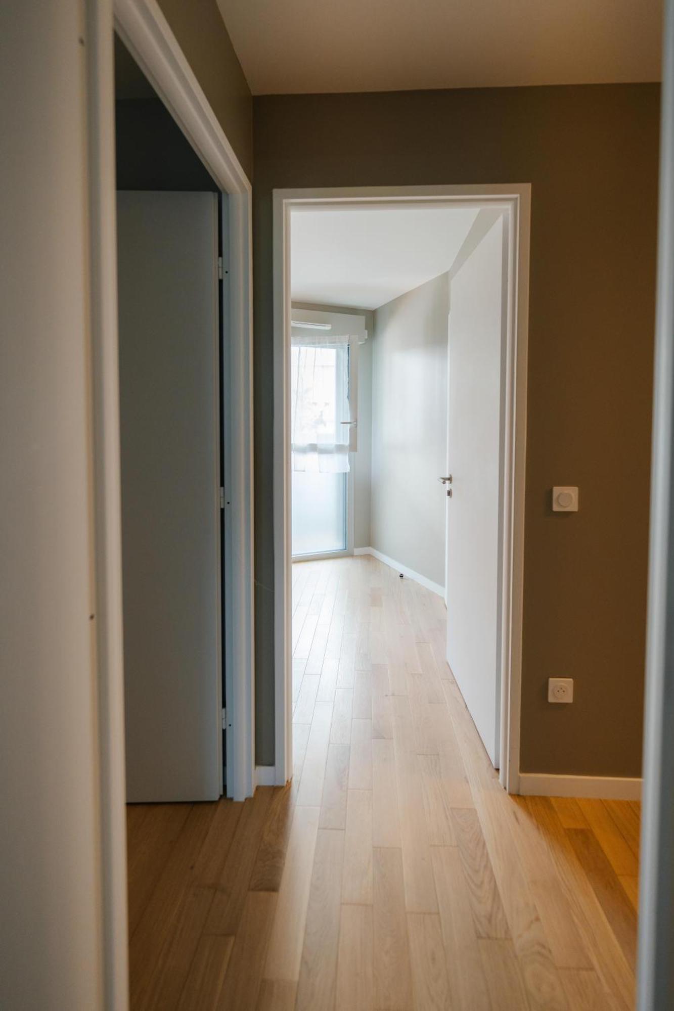Confort Absolu A ,superbe Renove 7 Avec Salles De Bain Privatives