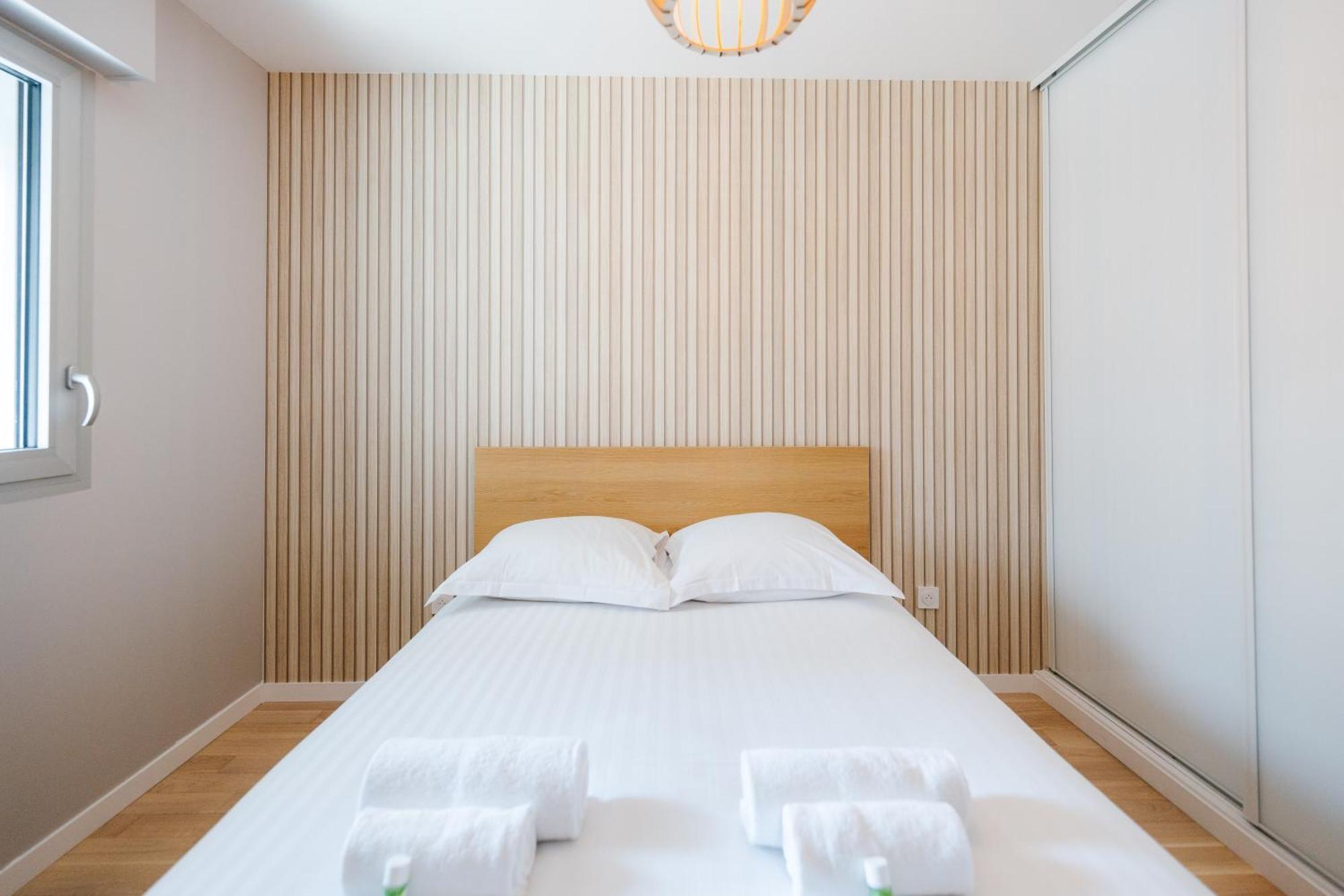 Apartment Confort Absolu A ,superbe Renove 7 Avec Salles De Bain Privatives *