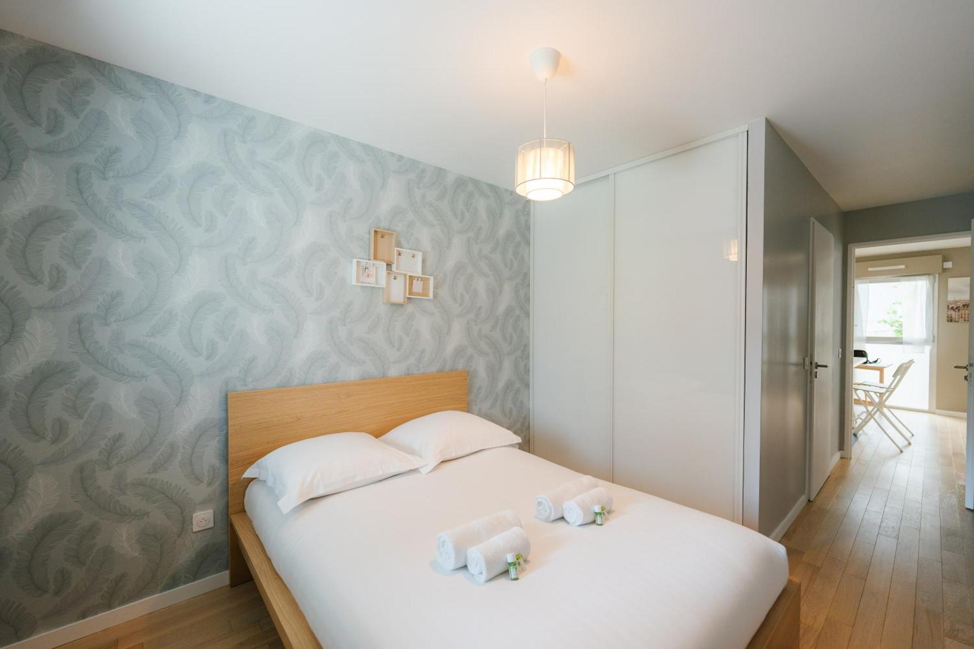 Apartment Confort Absolu A ,superbe Renove 7 Avec Salles De Bain Privatives