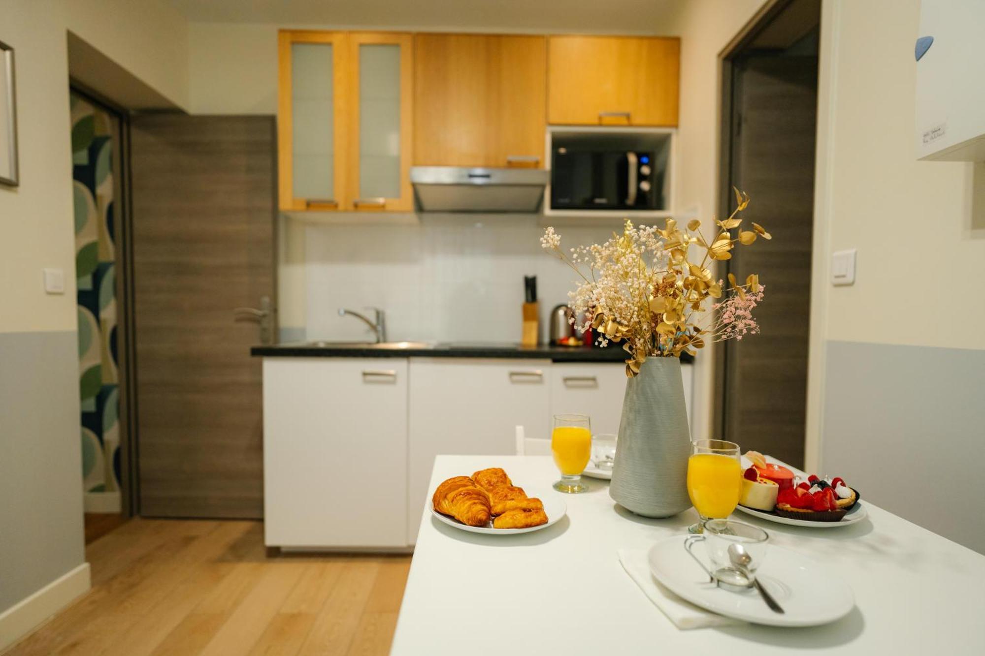 Appartement Parisian Elegance Wood Near Bastille And Marais Paris