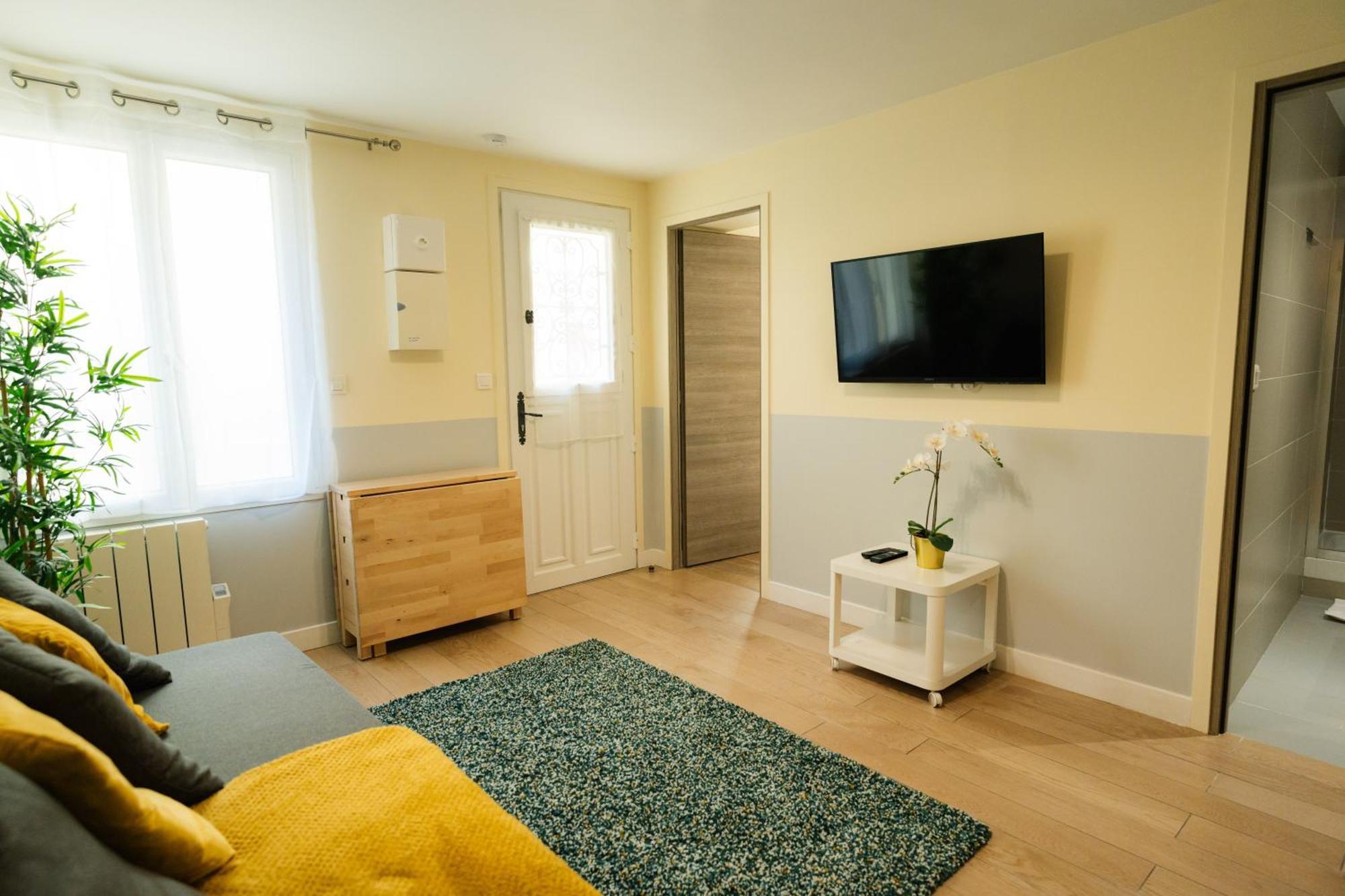 Apartamento Beautiful Yellow Near Marais And Bastille *