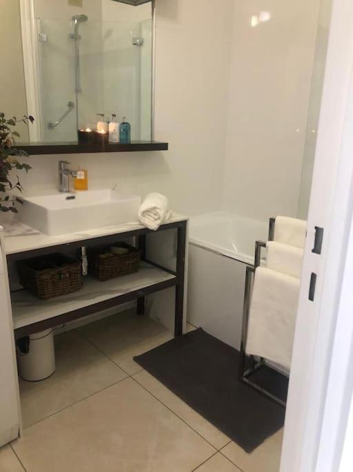 Apartment Center Luxury Paris