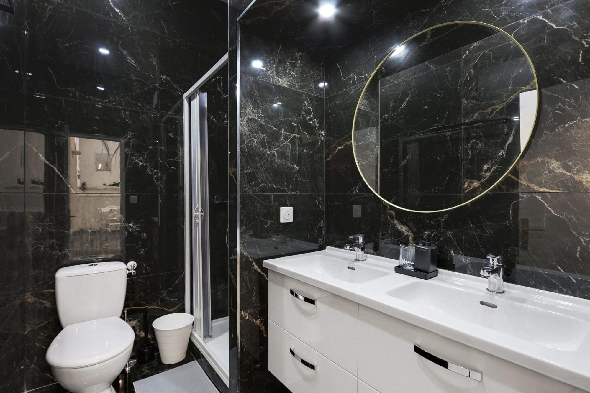 Sublime 2 Bedroom Flat In Appartement *