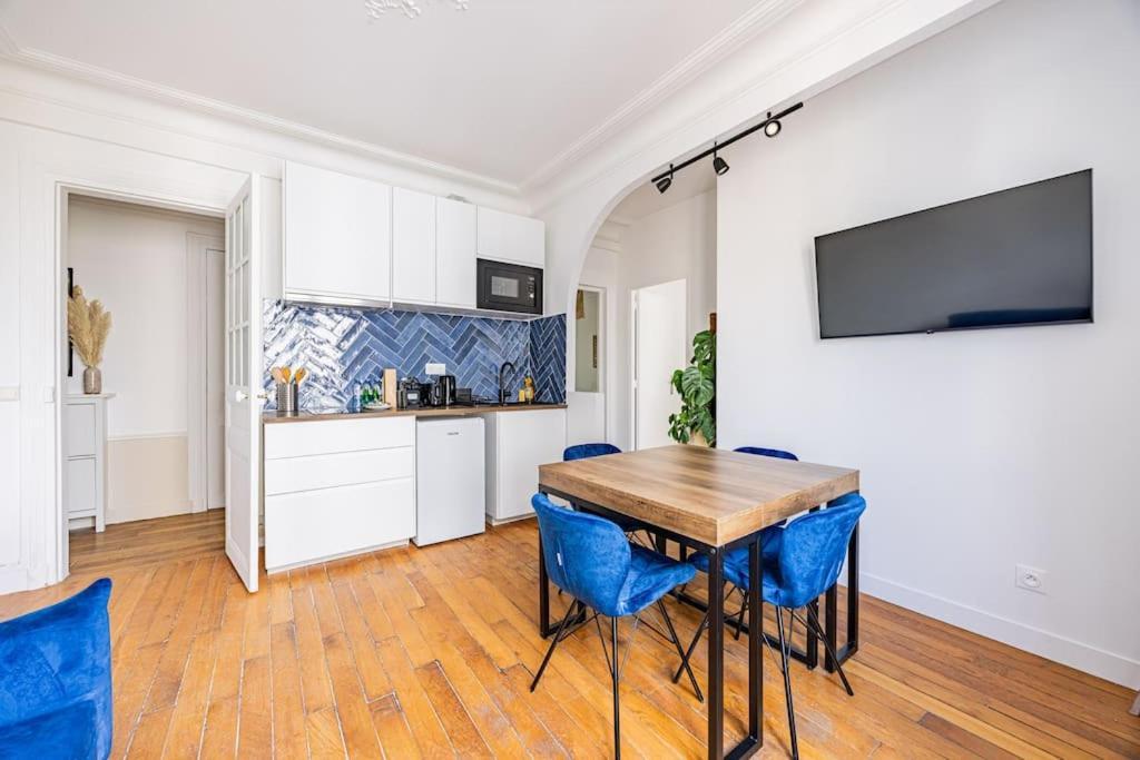 Apartment 2 Bedrooms#2 Bathrooms#paris 14#alesia Paris