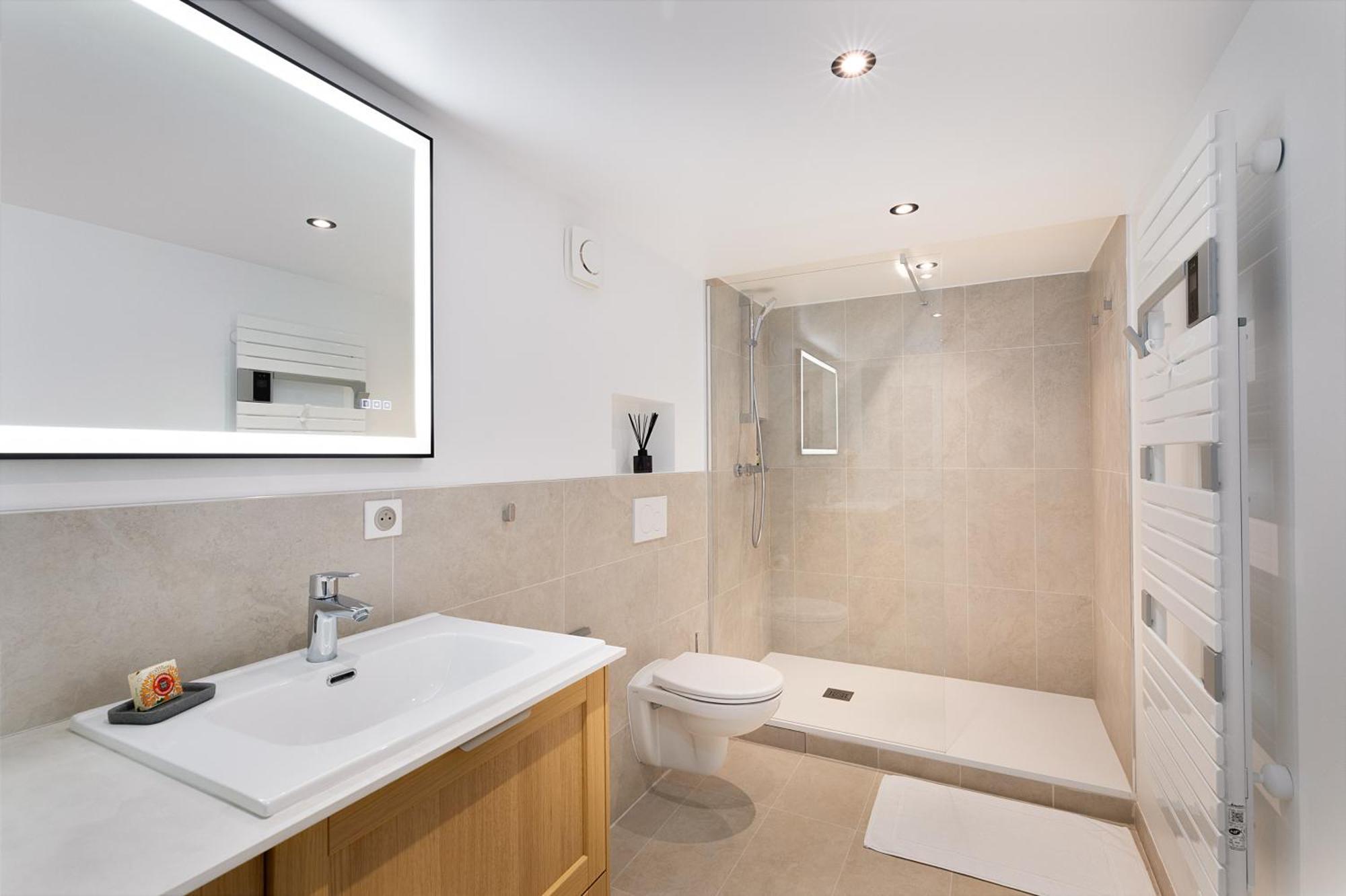 Le Marais - 1 Bedroom Apartment *