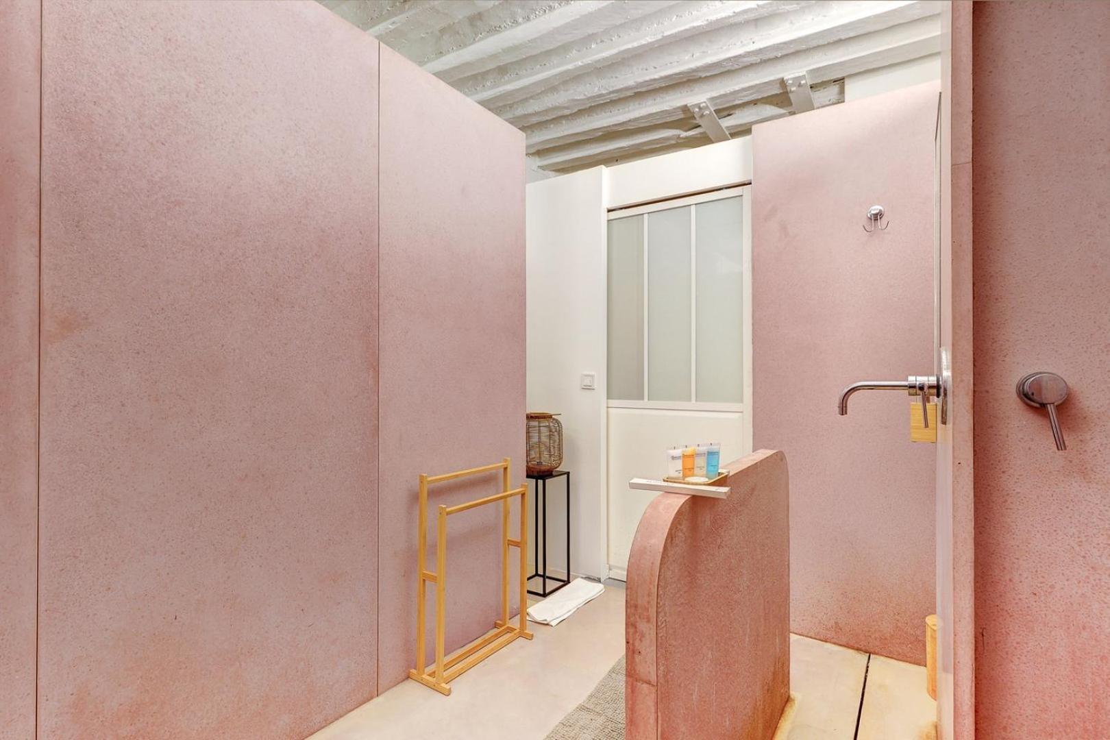 401 Zack - Superbe A Apartment