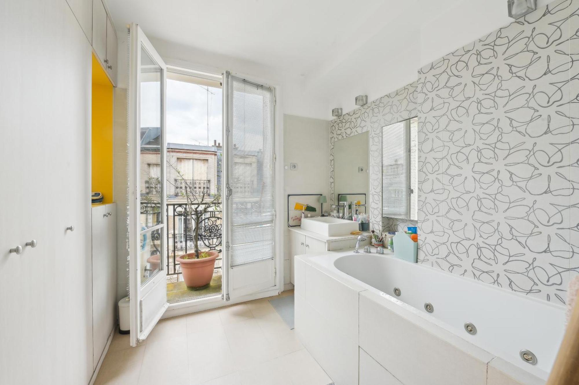 Montmartre Vineyard Duplex Paris