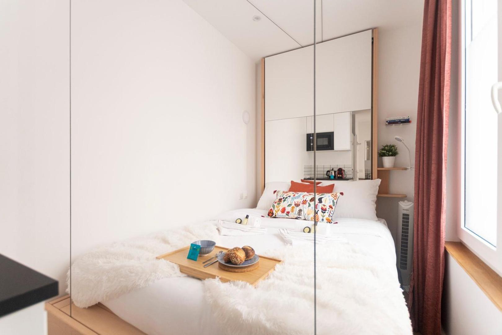 Super Mini - 2 Pax, Bed Apartment