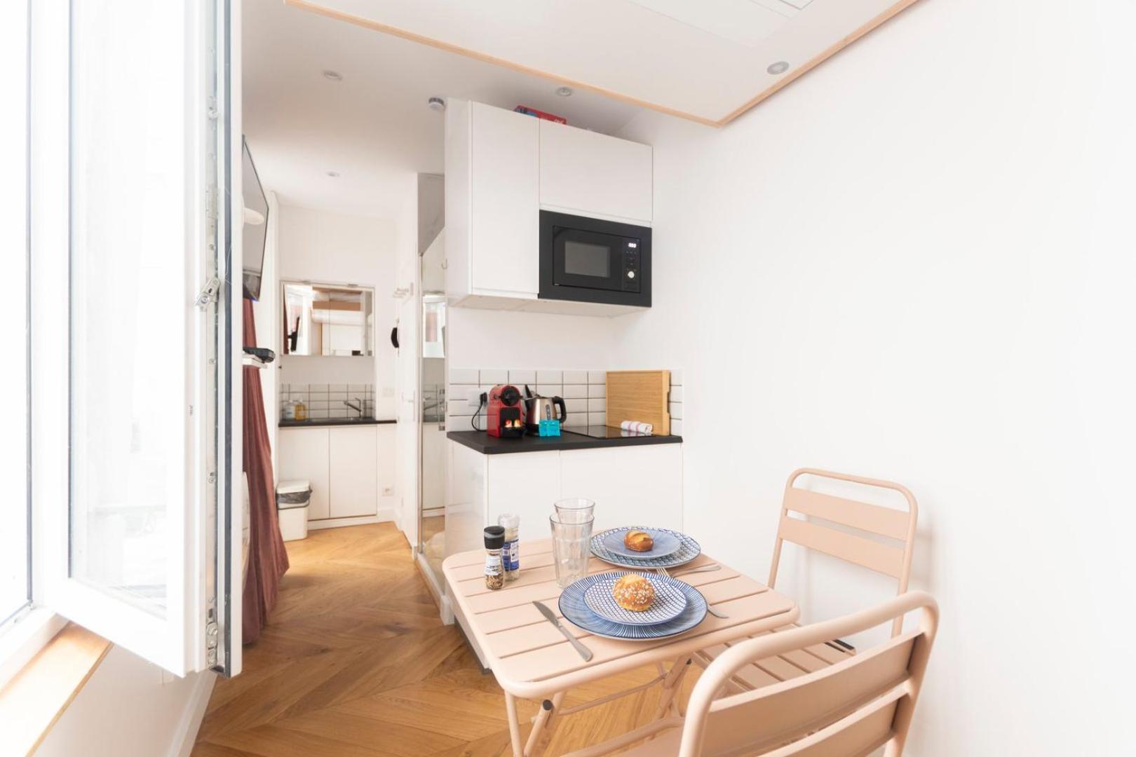 Super Mini - 2 Pax, Bed *