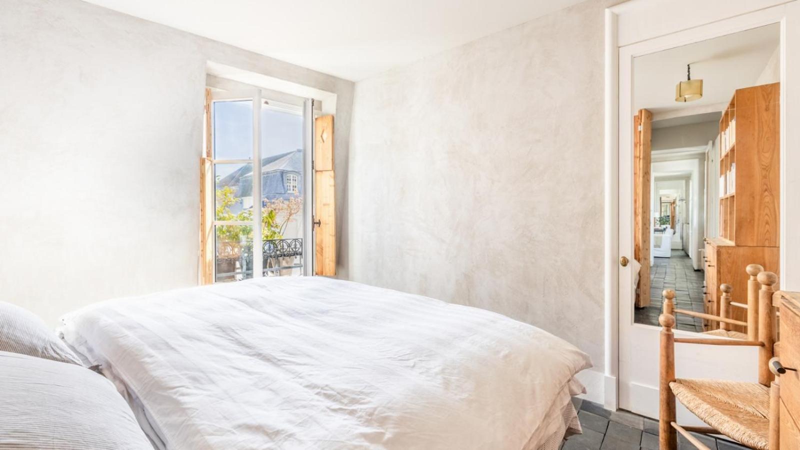 Famous Parisian Designer's Pied-a-terre In Le Marais Apartamento *