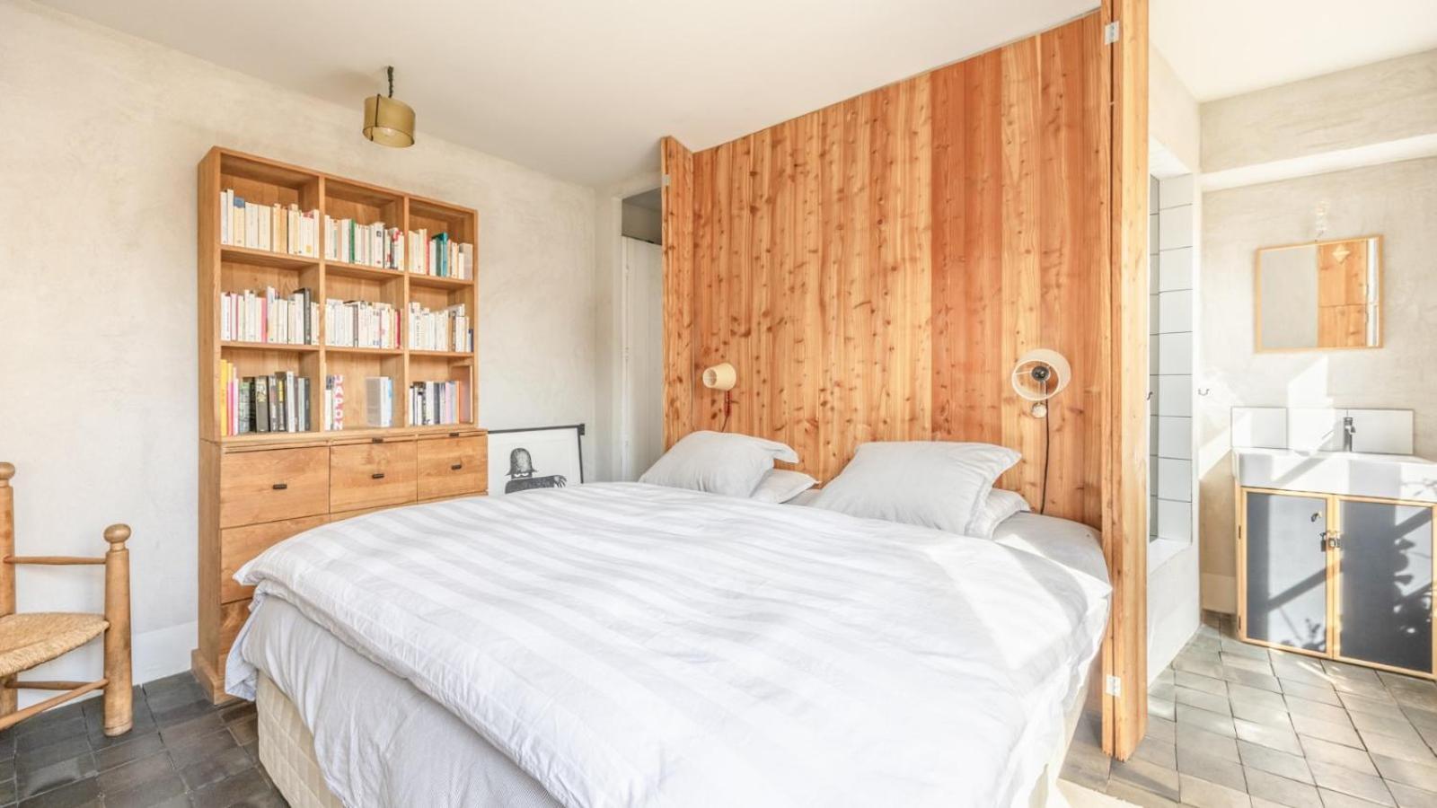 Famous Parisian Designer's Pied-a-terre In Le Marais Apartamento Paris