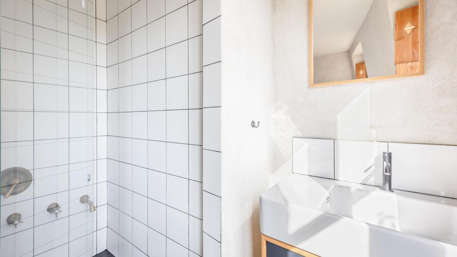 Famous Parisian Designer's Pied-a-terre In Le Marais Apartamento Paris